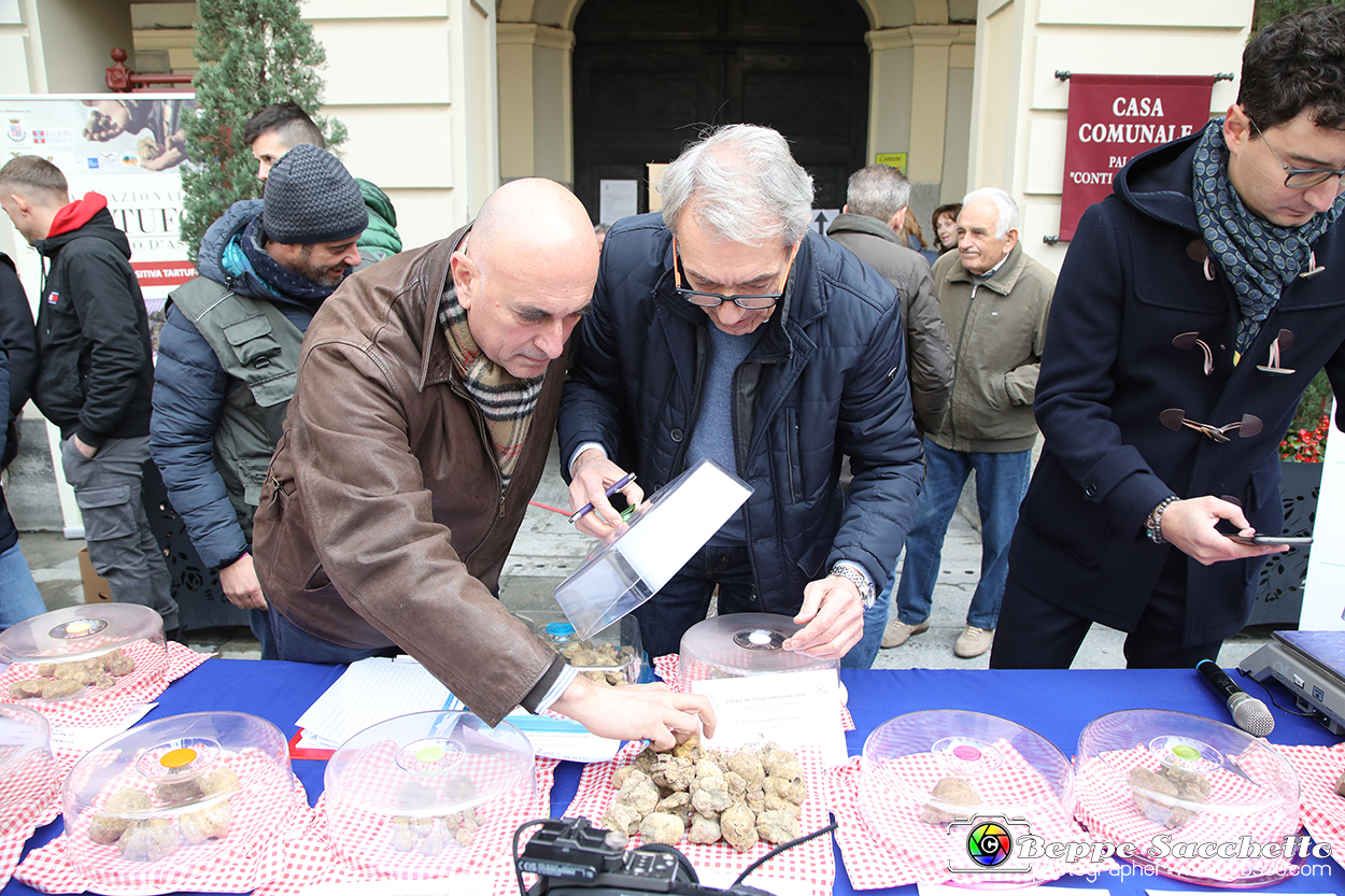 VBS_6993 - Fiera dei Santi - 12.ma Fiera Nazionale del Tartufo.jpg